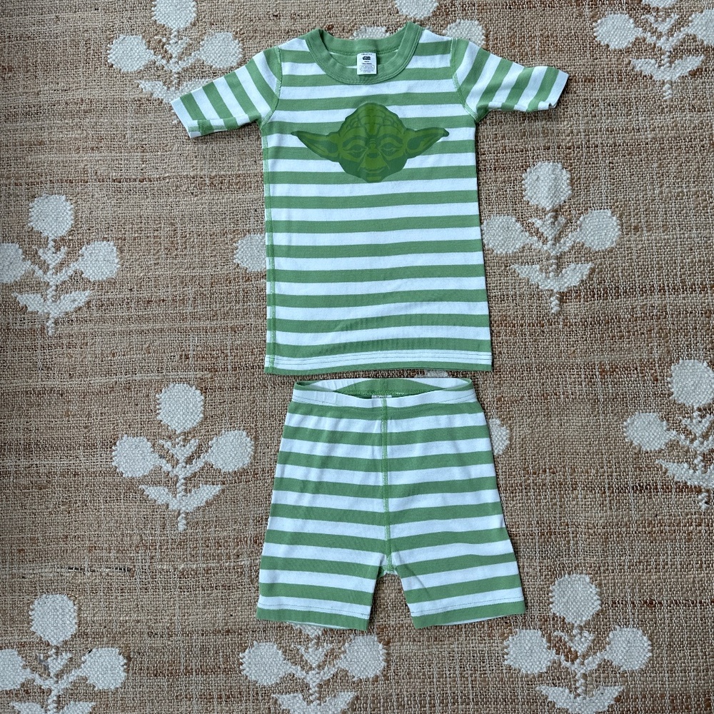 Hannah Anderson Kids Yoda Pajama Short Set